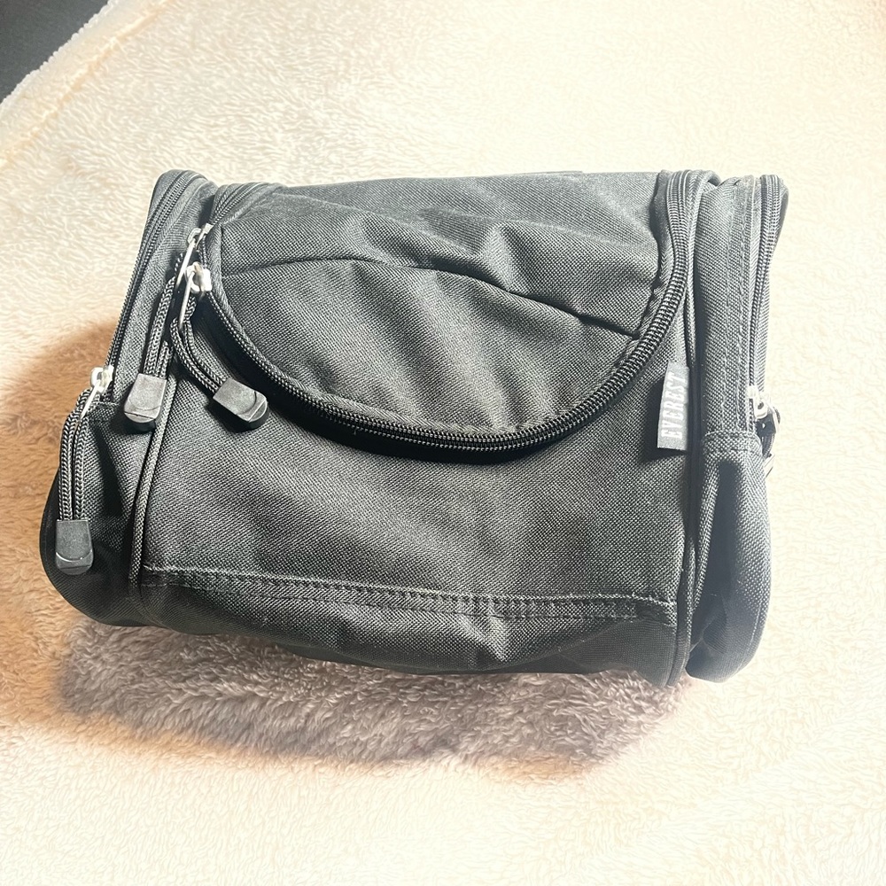 Toiletry bag good condition